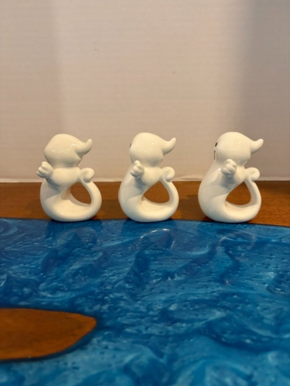 Set of 3 Halloween Ghost Ceramic Napkin Rings - Picture 5 of 6